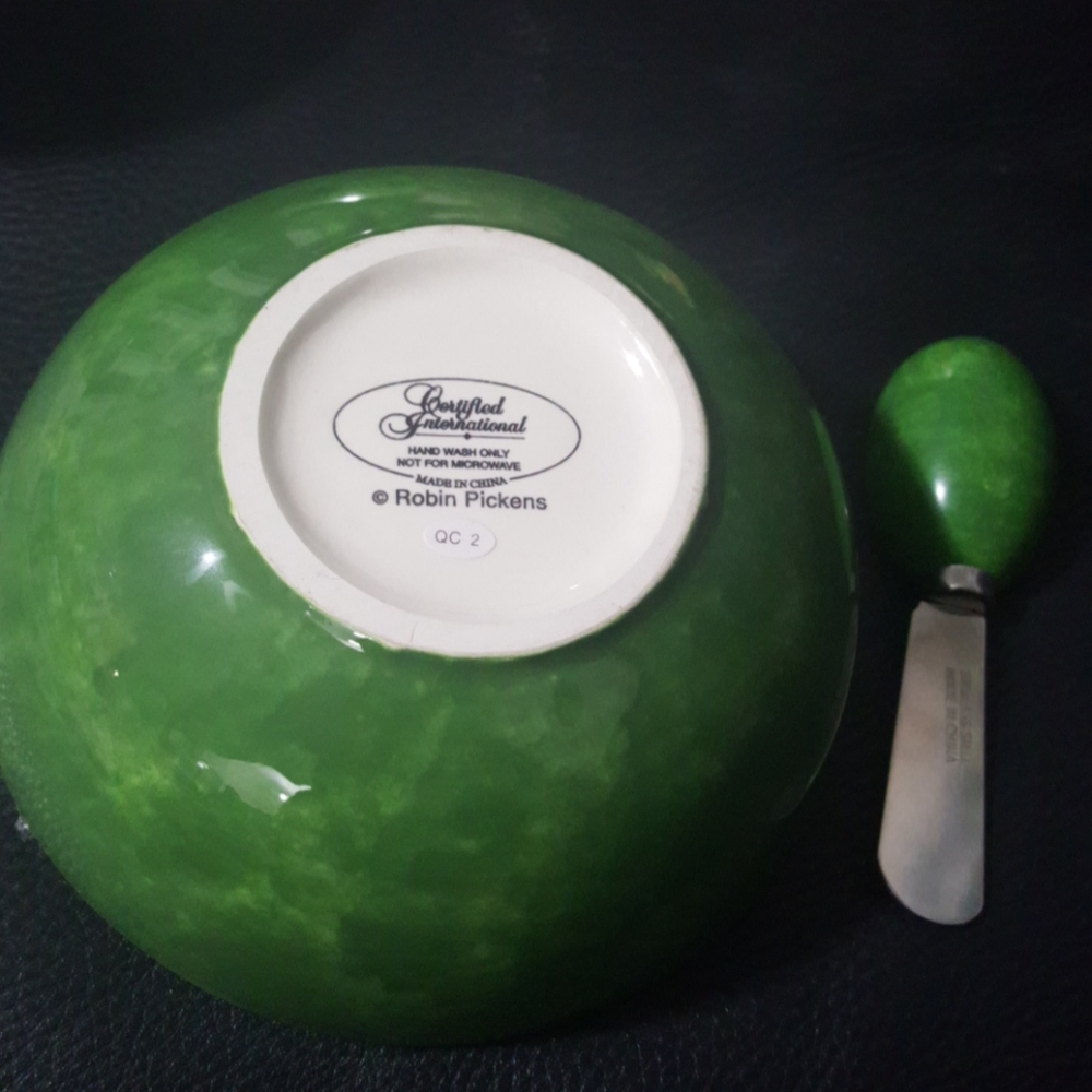 Robin Pickens. Watermelon bowl & spreader. - Picture 3 of 5